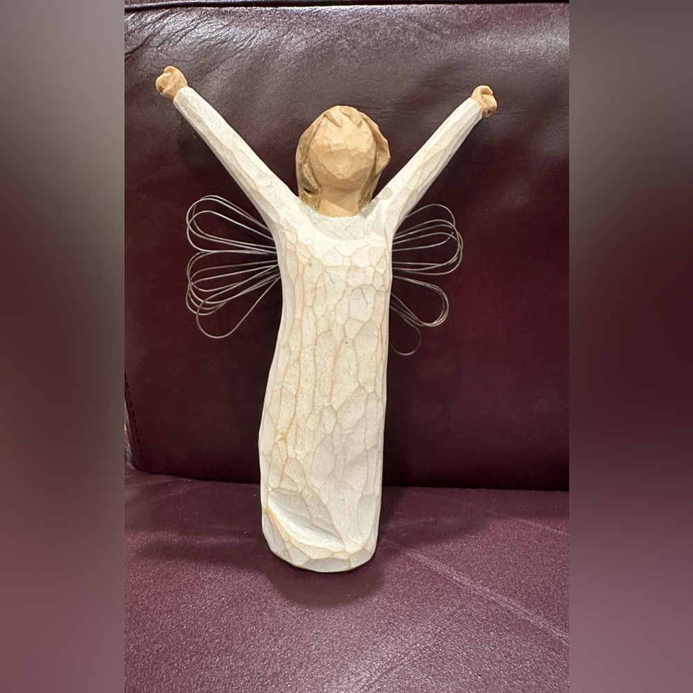 Willow Tree Courage Angel Figurine in Cream and Brown